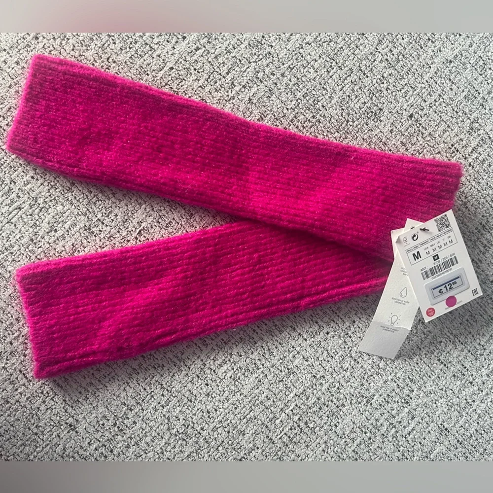 NWT Zara Ribbed Knit Fingerless Long Mitten in Fuchsia